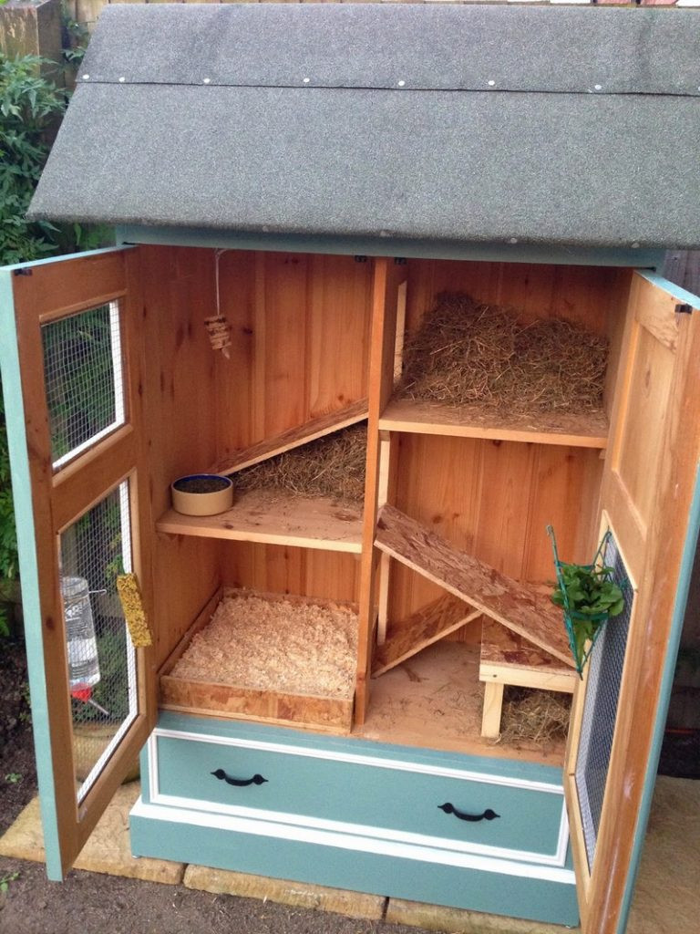 DIY Outdoor Rabbit Hutch
 Rabbit hutch ideas made from repurposed furniture
