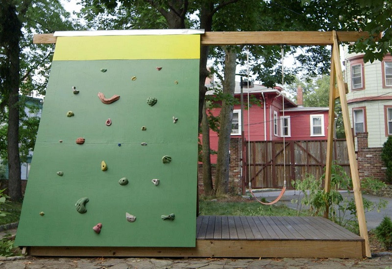 DIY Outdoor Rock Climbing Wall
 21 outrageously fun DIY projects for your backyard