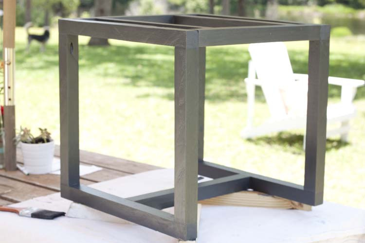 DIY Outdoor Side Table
 DIY Outdoor Side Table