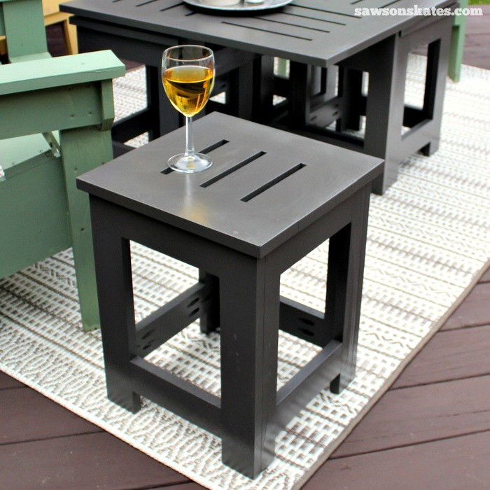 DIY Outdoor Side Tables
 DIY Outdoor Coffee Table with 4 Hidden Side Tables