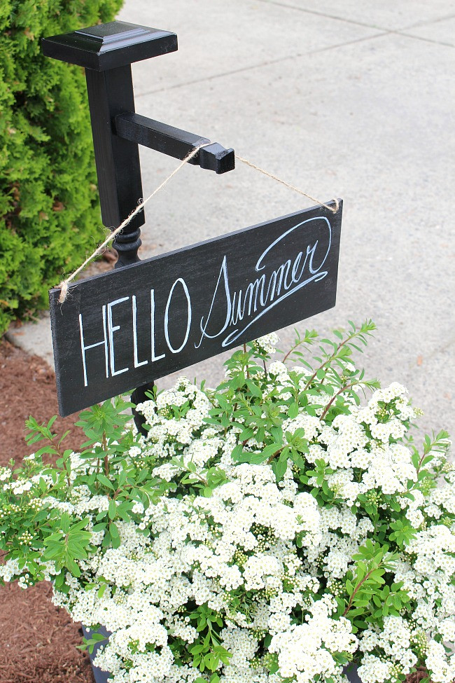 DIY Outdoor Sign
 DIY Wooden Sign and Holder Clean and Scentsible