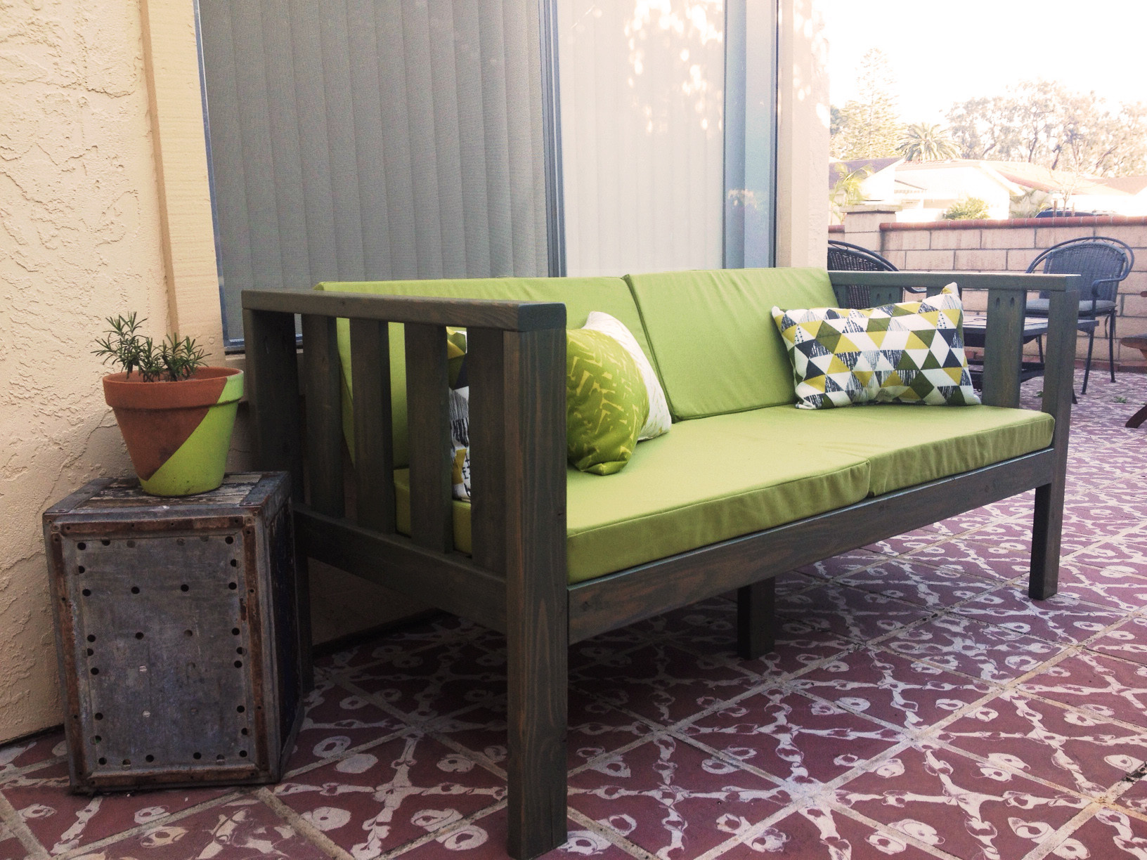 DIY Outdoor Sofa Cushions
 Our DIY Patio Sofa – vivagood