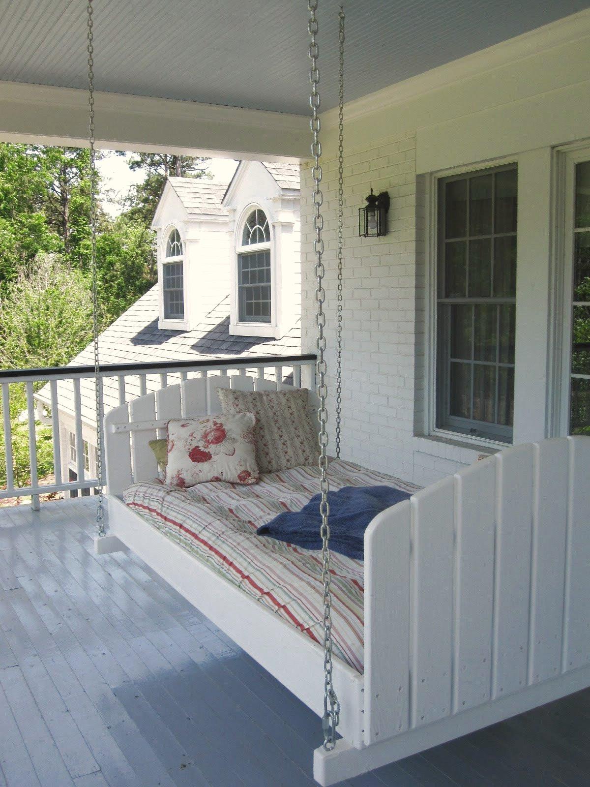 DIY Outdoor Swing Bed
 Dishfunctional Designs This Ain t Yer Grandma s Porch