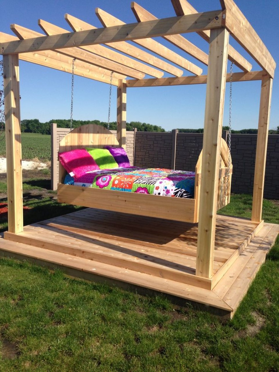 DIY Outdoor Swing Bed
 Best Rated Air Mattress – Cool Swinging Bed to Relax