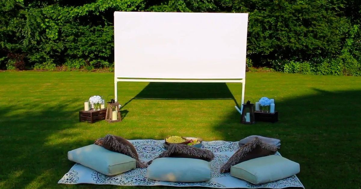 DIY Outdoor Theatre Screen
 DIY Backyard Movie Theatre Screen