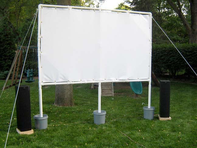 DIY Outdoor Theatre Screen
 Summer DIY Build A Backyard Theater