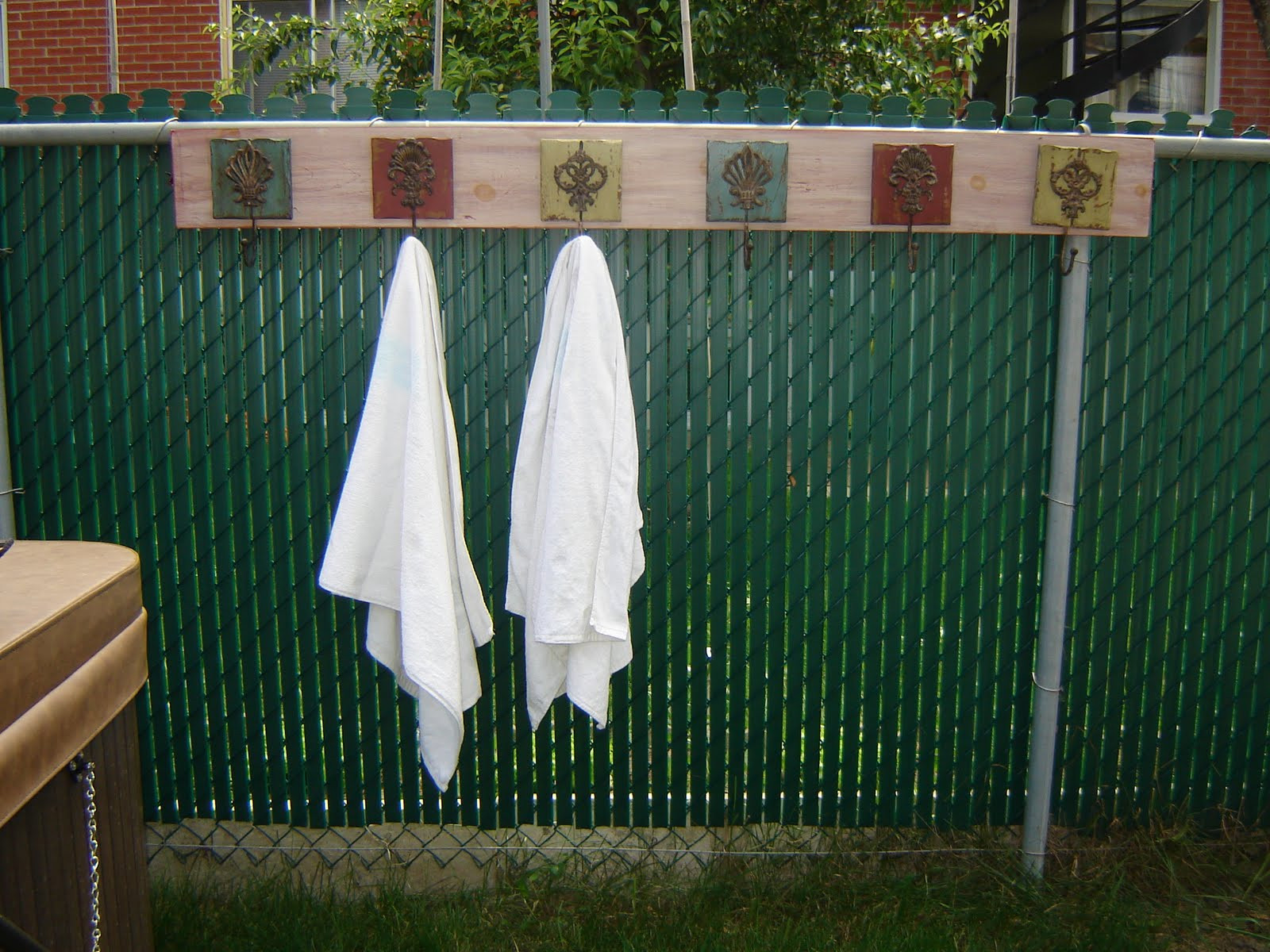 DIY Outdoor Towel Rack
 Dream it it yle it DIY outdoor towel rack