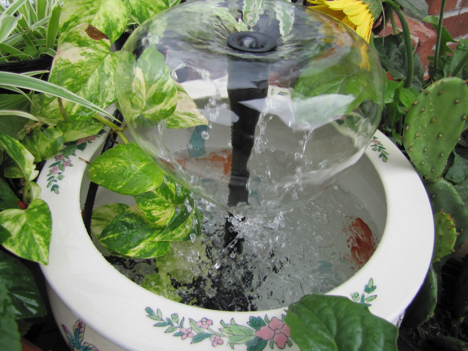 DIY Outdoor Water Feature
 DIY Water Fountain