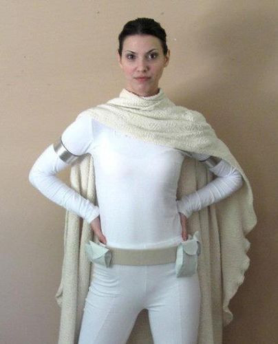 DIY Padme Costume
 Handmade Star Wars Padme Costume