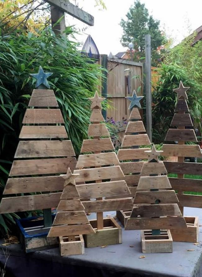 DIY Pallet Christmas Trees
 Wonderful DIY Christmas trees from pallets
