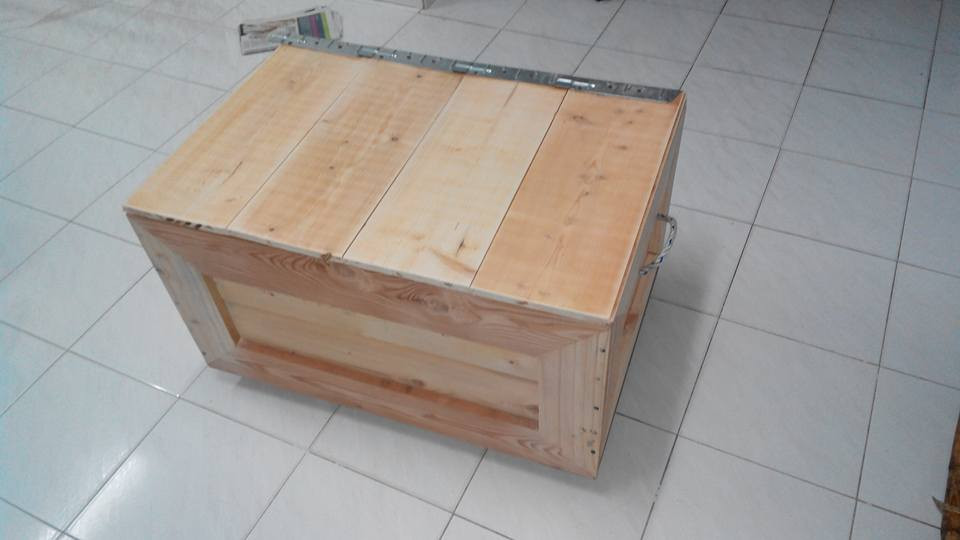 DIY Pallet Toy Box
 Toy Box Out of Pallets – 101 Pallets