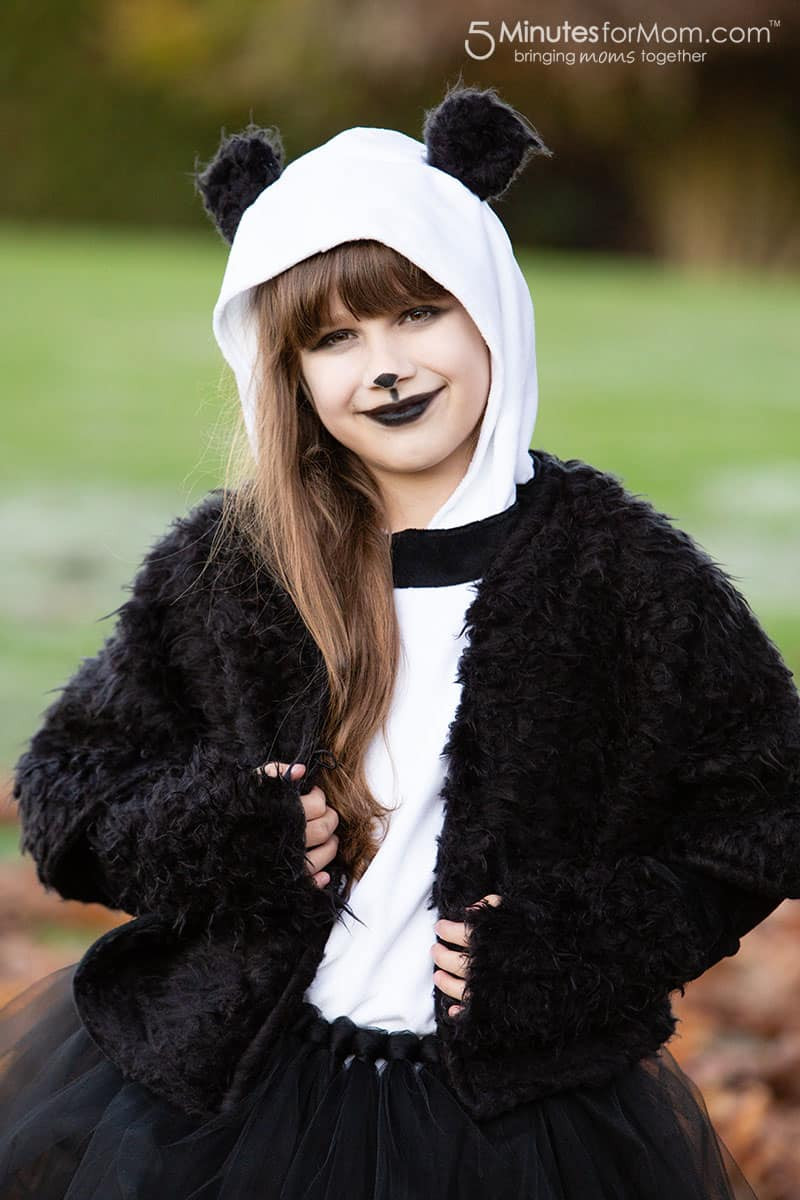 DIY Panda Costume
 DIY Panda Bear Halloween Costume 2 5 Minutes for Mom