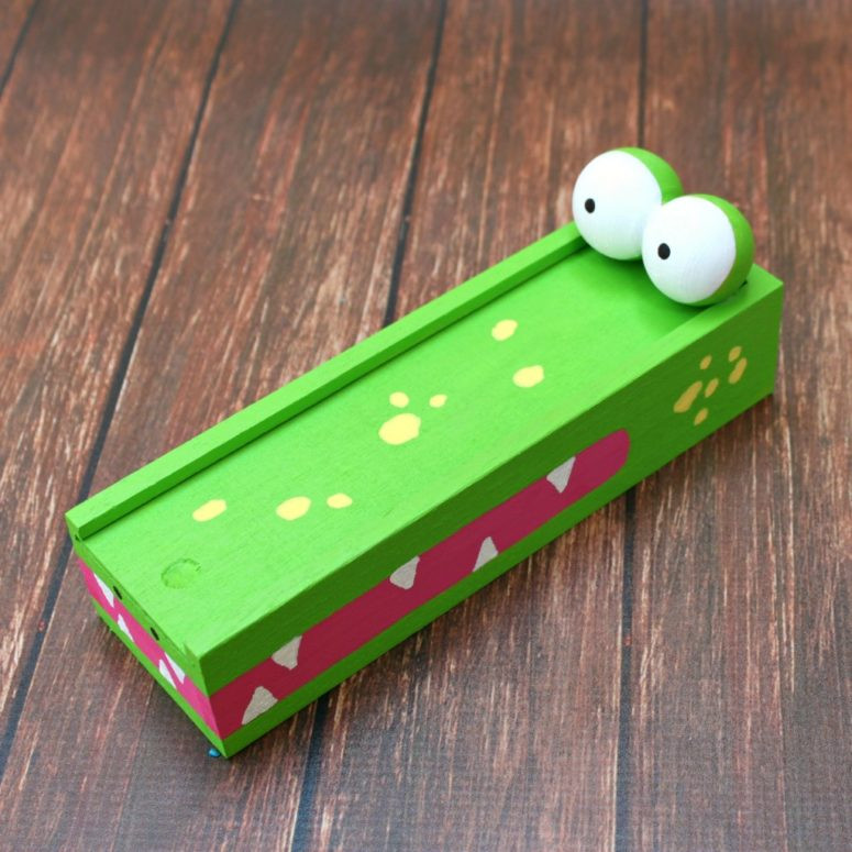 DIY Pencil Box
 14 Awesome And Fun DIY Pencil Cases For Kids Shelterness