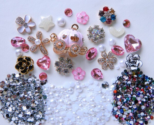 DIY Phone Case Kit
 DIY Kitty Bling Bling Cell Phone Case Resin Flatback Deco