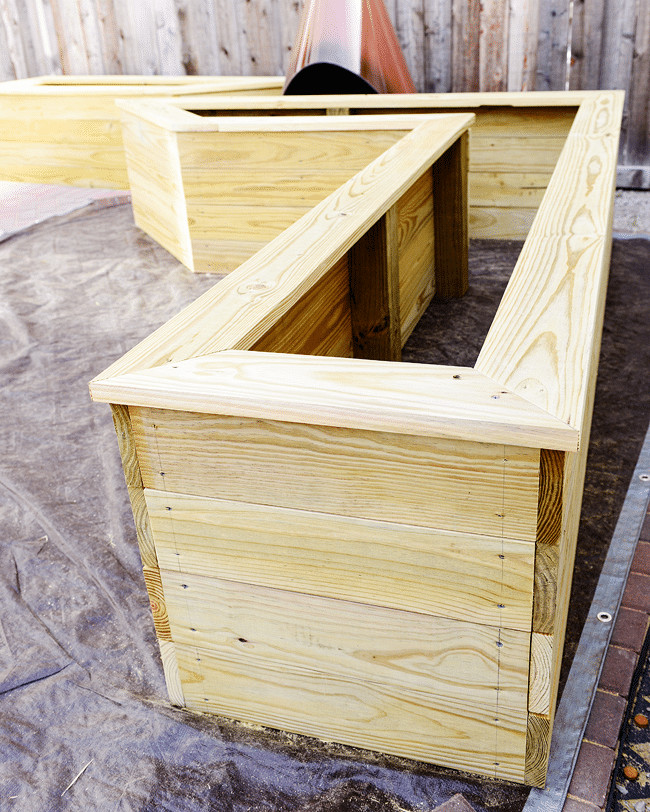 DIY Planter Boxes
 37 Feet of DIY Planter Boxes Yellow Brick Home