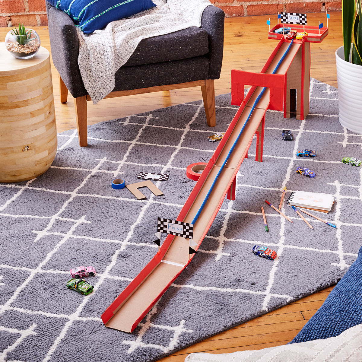 DIY Race Track
 Create Your Own Disney Pixar Cars 3 Race Track