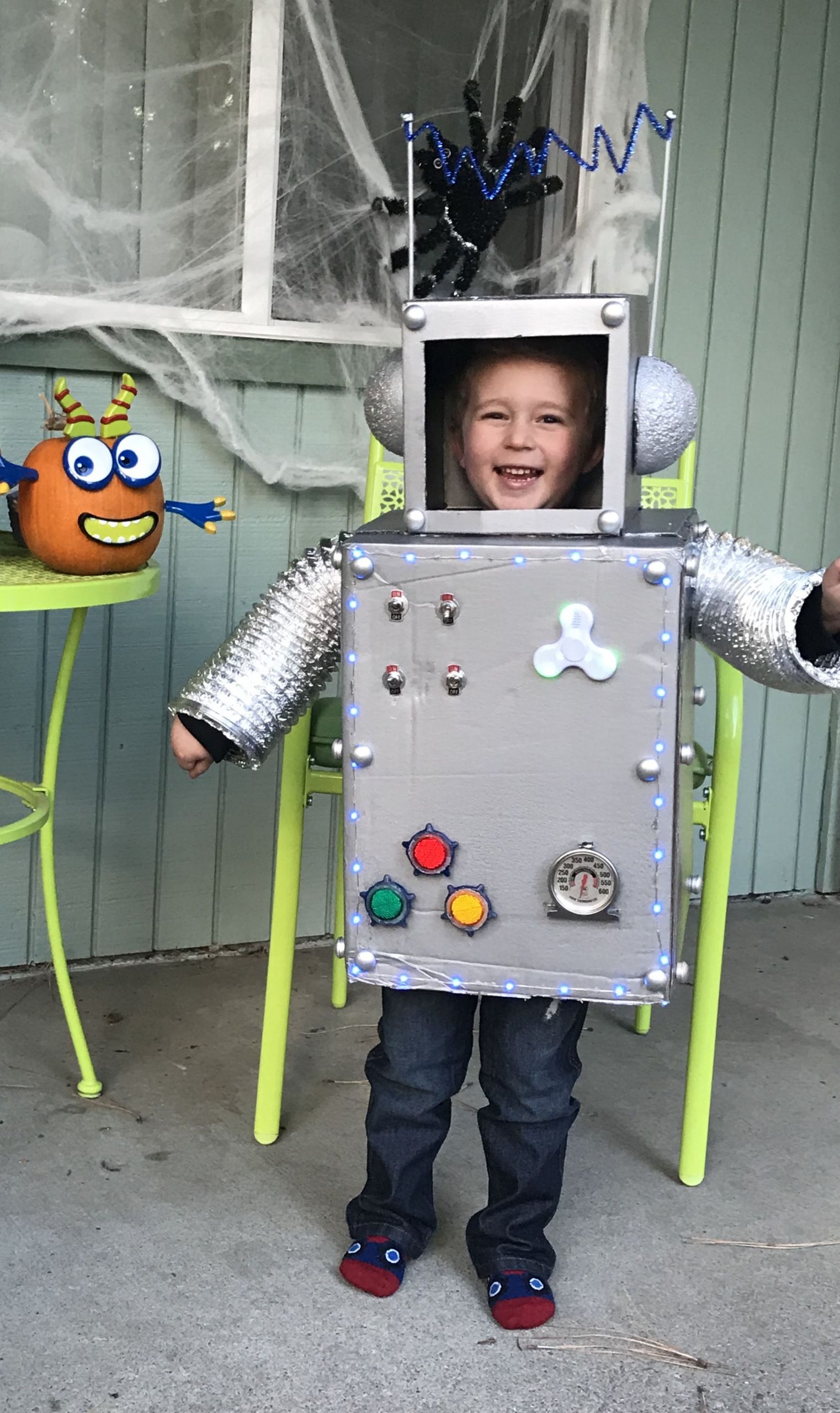 DIY Robot Costume Toddler
 Pin by Brandi Hoots Roque on fun to do s halloween With