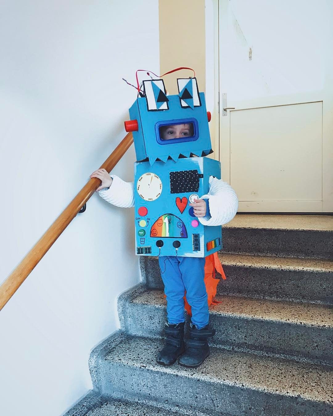 DIY Robot Costume Toddler
 Pin by alexia kirmanidou on Halloween