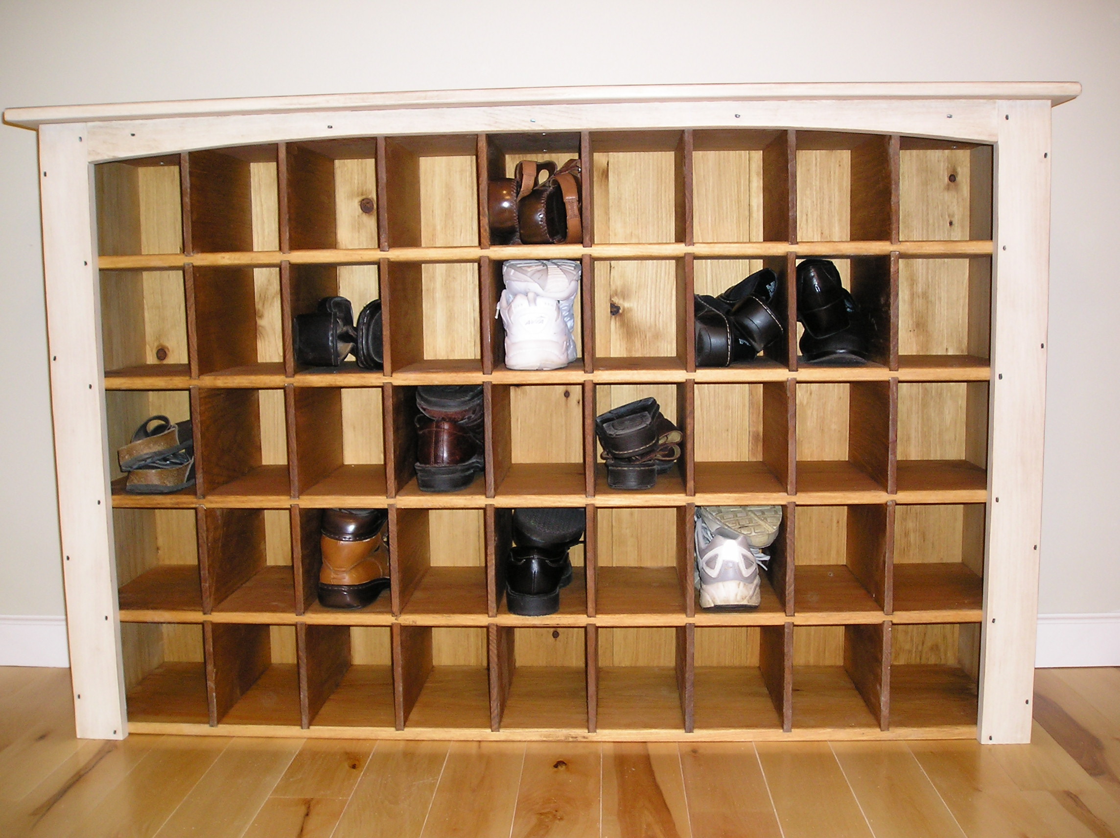 DIY Shoe Organizer For Small Closet
 Saving space a shoe closet storage