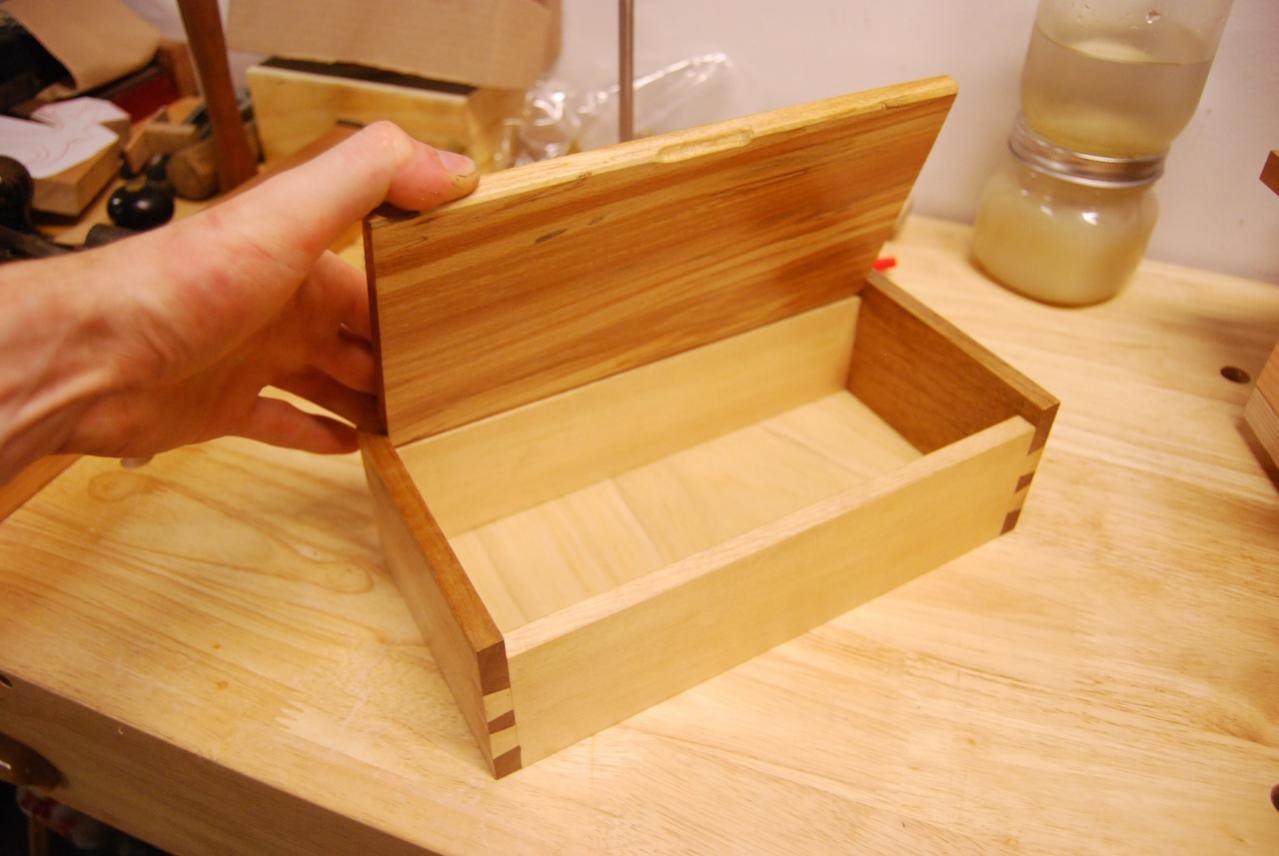 DIY Small Wood Projects
 Small Dovetailed Box talkFestool