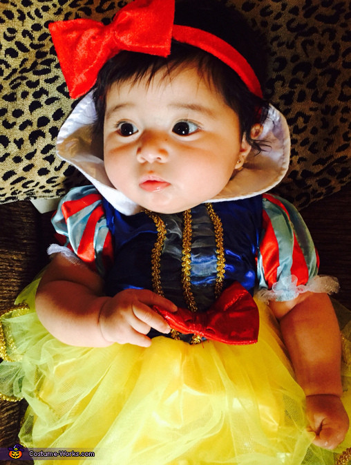 DIY Snow White Costume Toddler
 Baby Snow White Costume Halloween