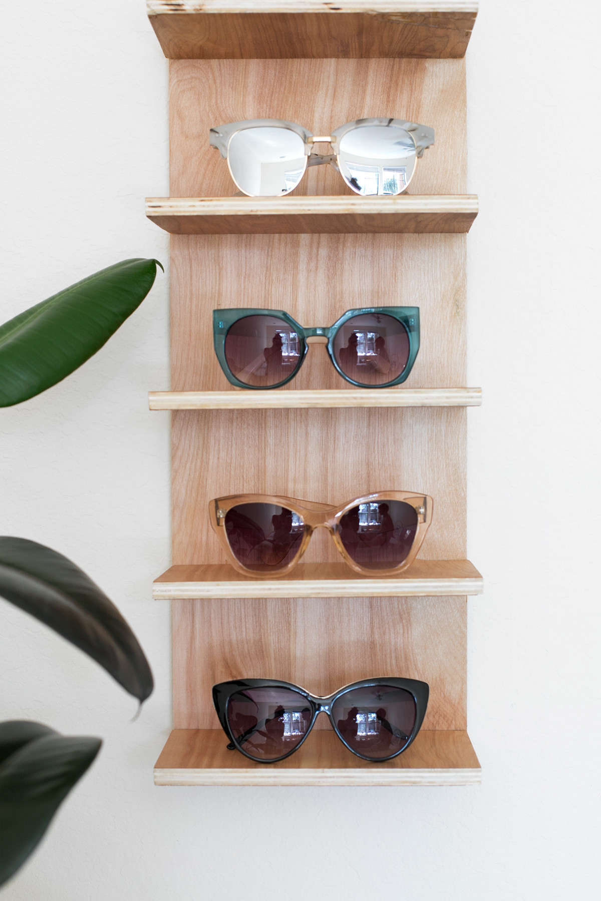 DIY Sunglasses Rack
 Renter Friendly DIY Sunglasses Holder for End of Summer