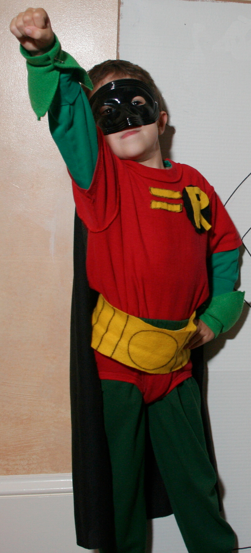 DIY Superhero Costume
 12 DIY Superhero Costume Ideas for Kids
