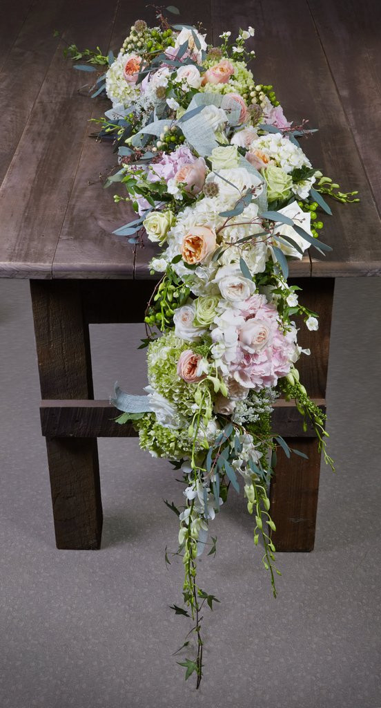 DIY Table Runner Wedding
 7 DIY Floral And Greenery Wedding Table Runners crazyforus