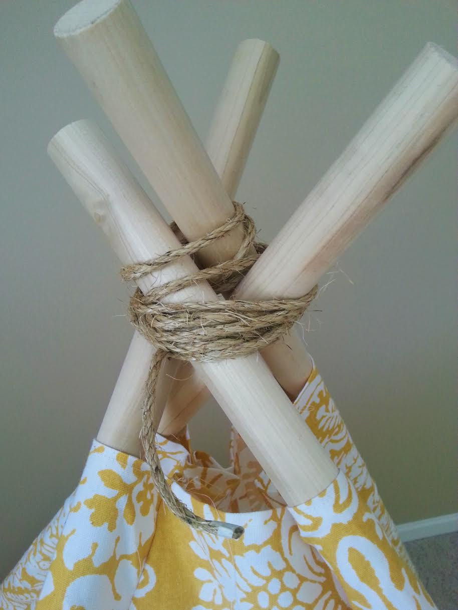 DIY Teepee For Toddler
 DIY Kids Teepee Tent Tutorial