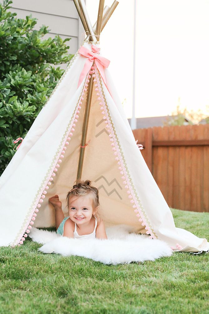 DIY Teepee For Toddler
 thepintoponyteepee 10