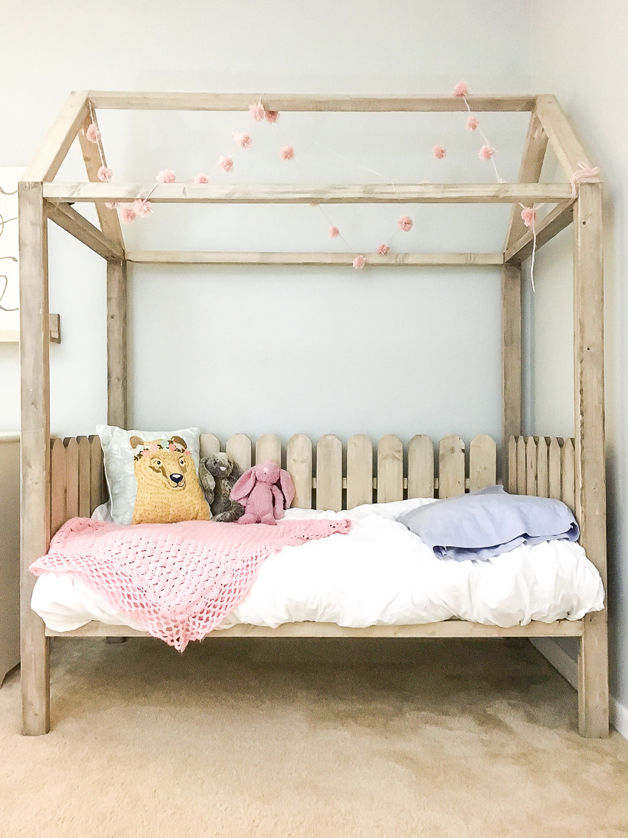 DIY Toddler Bed
 DIY Toddler House Bed