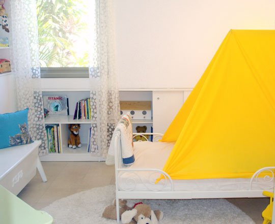 DIY Toddler Bed Tent
 Easy Kid s Bed Tent