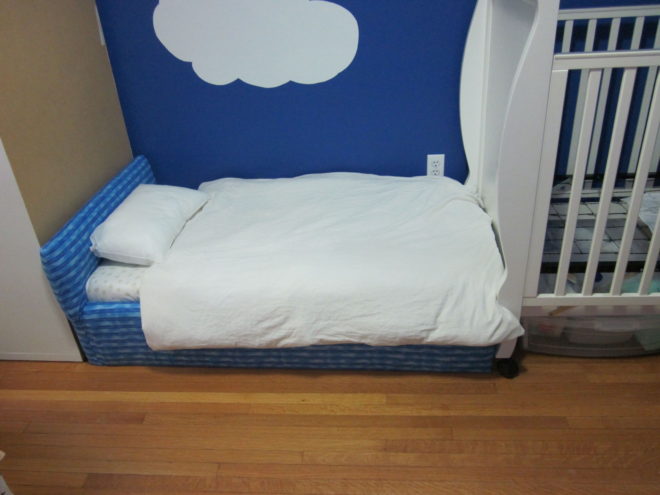 DIY Toddler Beds
 DIY Toddler bed tutorial
