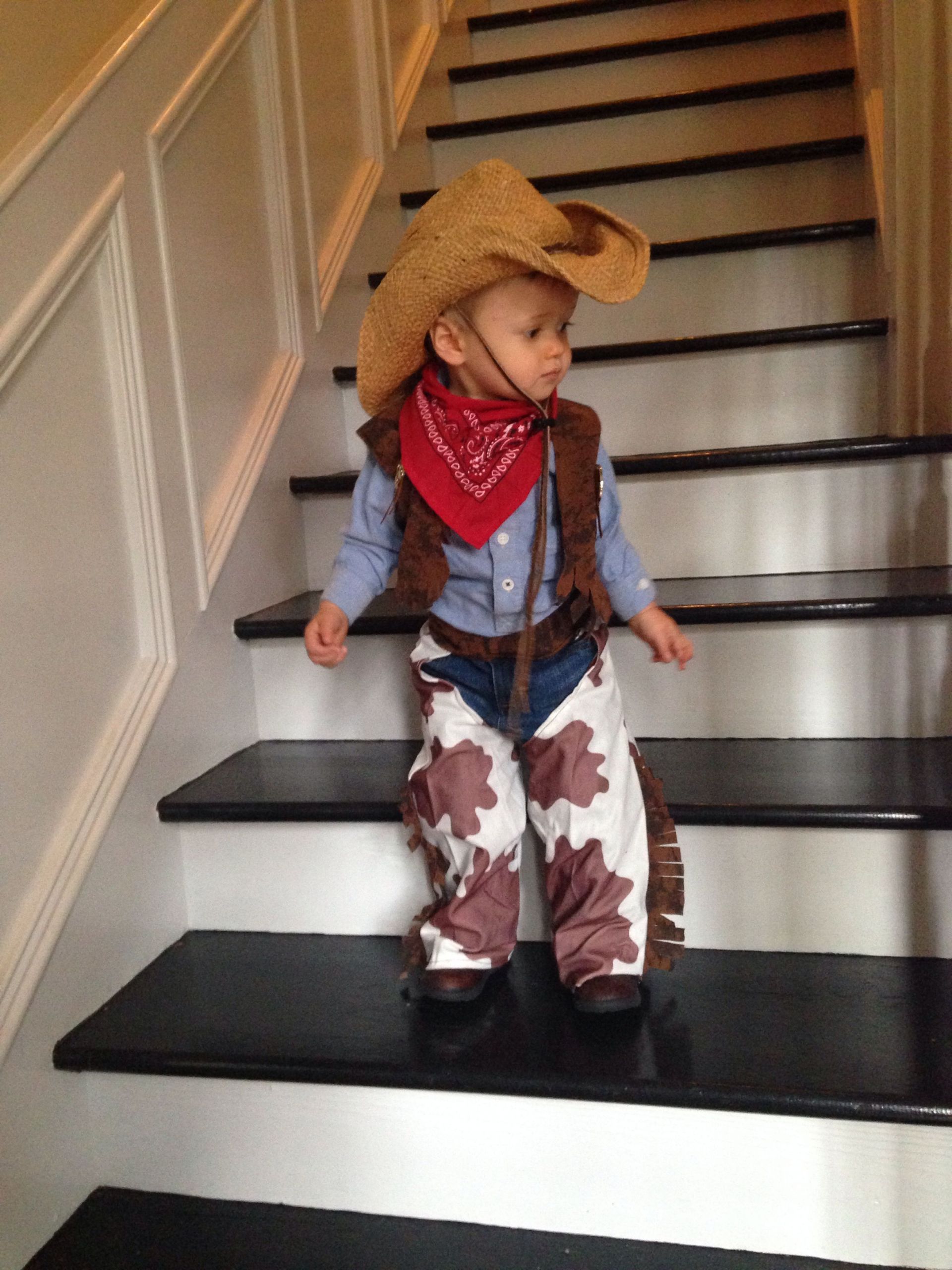 DIY Toddler Cowboy Costume
 Toddler cowboy costume Kaison