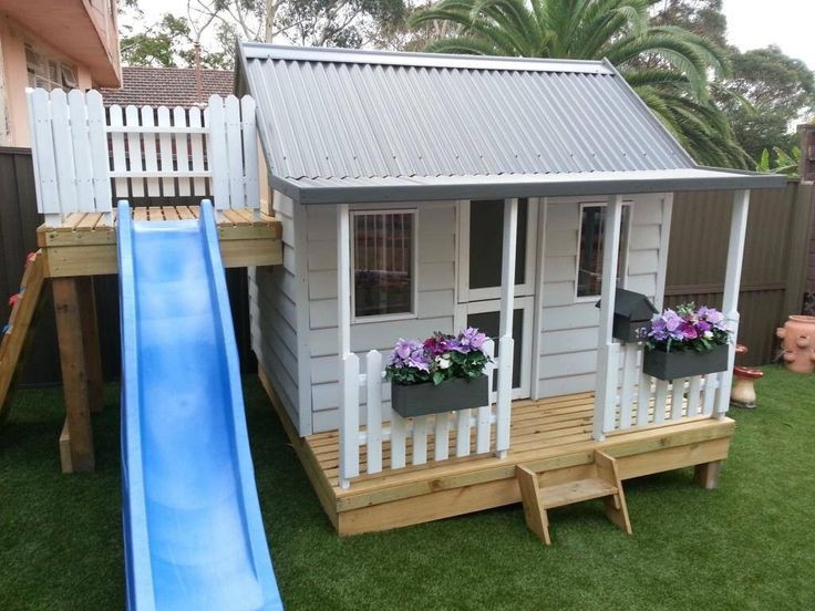DIY Toddler Playhouse
 15 Pimped Out Playhouses Your Kids Need In The Backyard