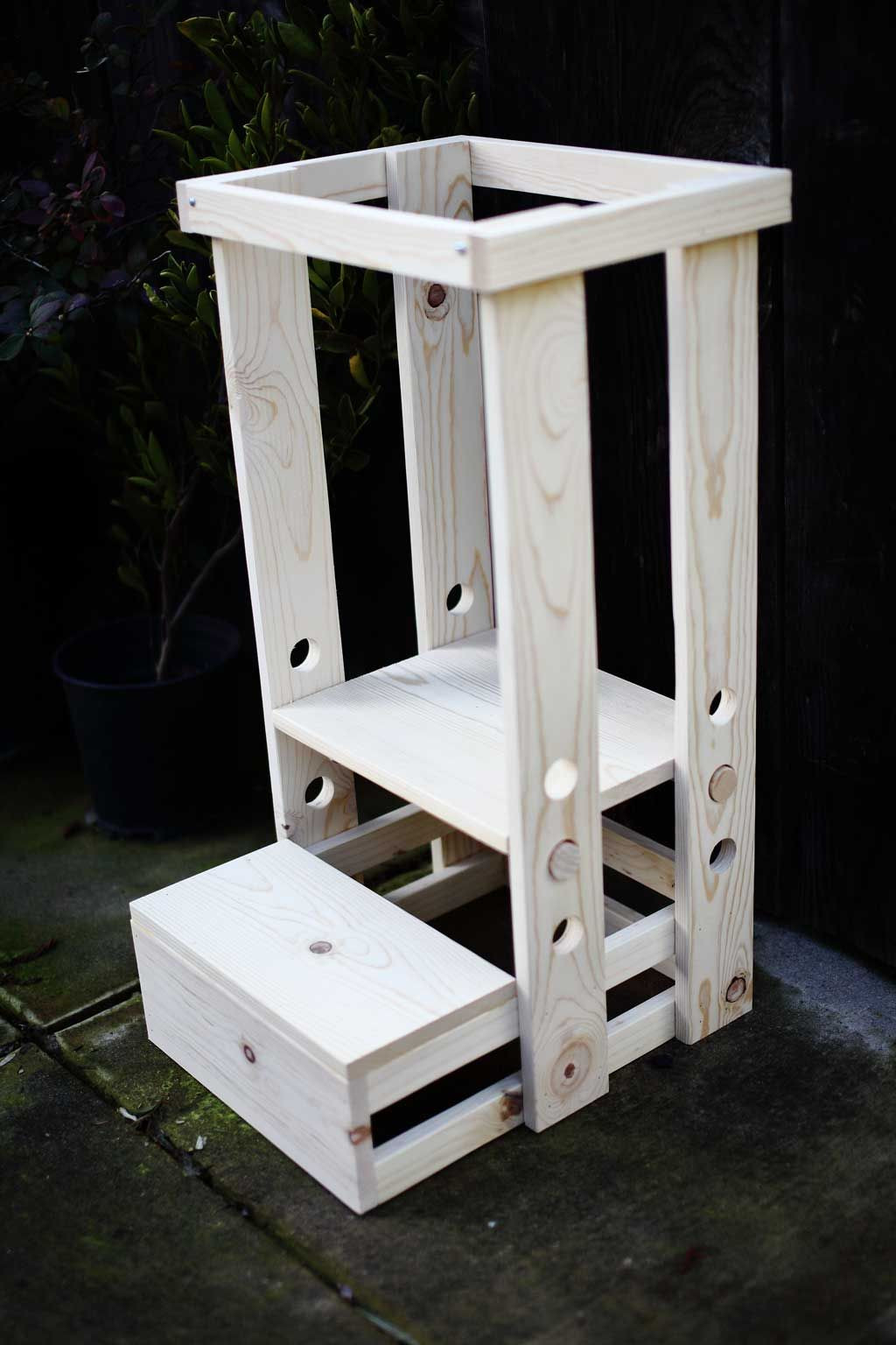 DIY Toddler Step Stool
 How to Build a DIY Toddler Step Stool with Guard Rail in