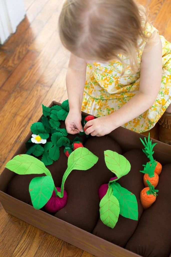DIY Toddler Toy
 20 Adorable DIY Toys Your Kids Will Love And Can Help Make