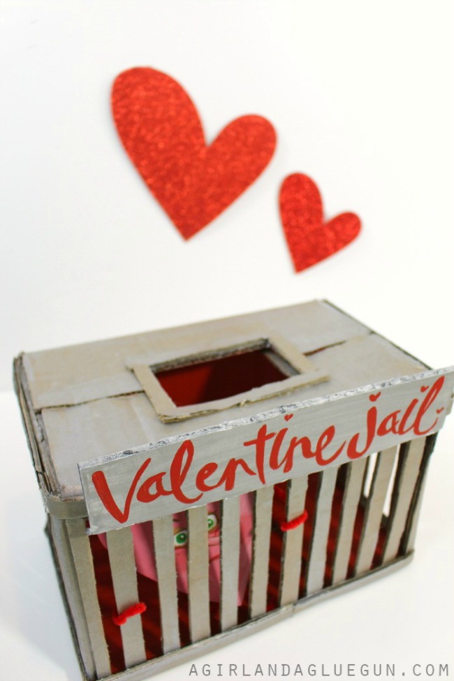 DIY Valentine Box For School
 The 11 Best Homemade Valentine Boxes