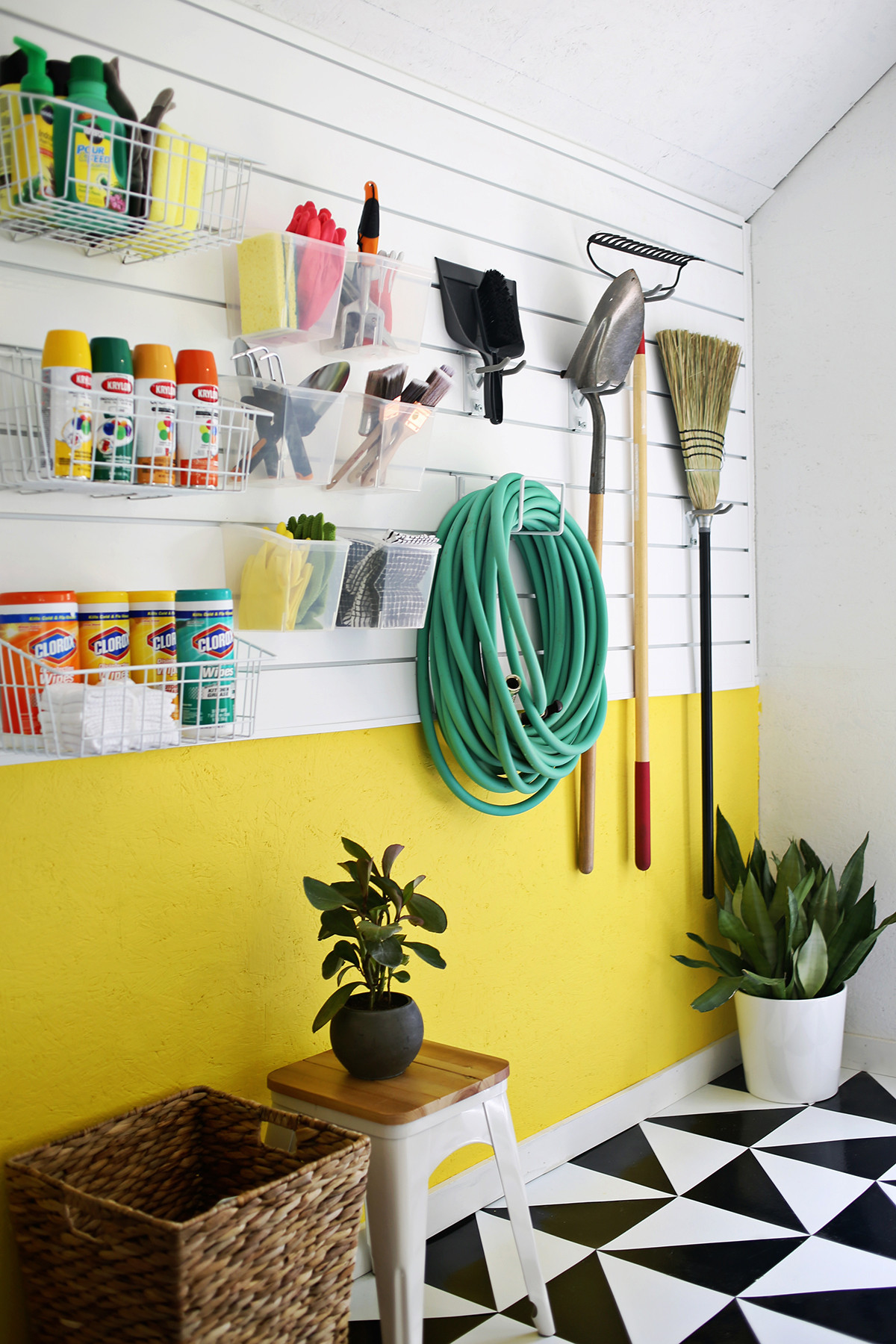 DIY Wall Organizer Ideas
 25 Garage Storage Ideas That Will Make Your Life So Much