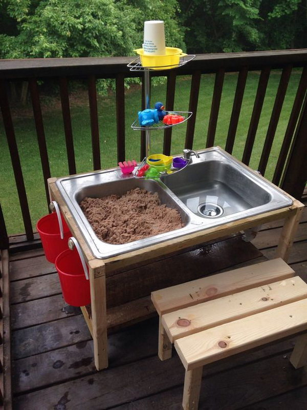 DIY Water Table For Kids
 Fun and Easy DIY Outdoor Play Areas For Kids Hative