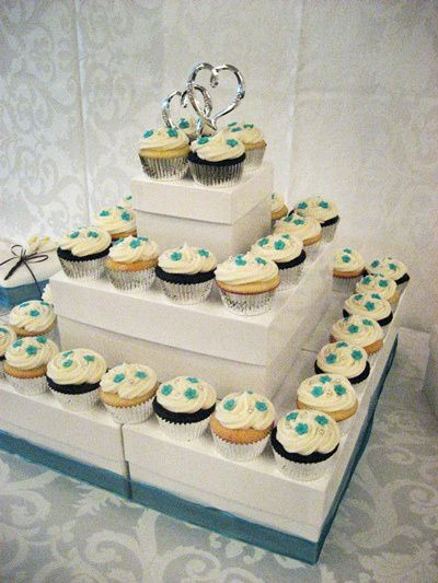 DIY Wedding Cupcakes
 Diy Wedding Cupcake Stand Bling Wedding Cake Stand