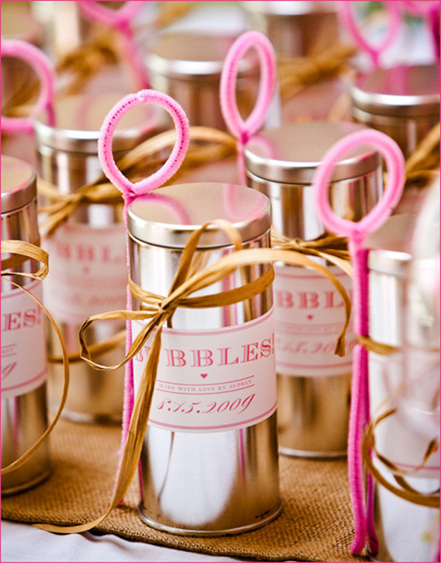 DIY Wedding Favour Ideas
 10 Amazing DIY Wedding Favors Belle The Magazine