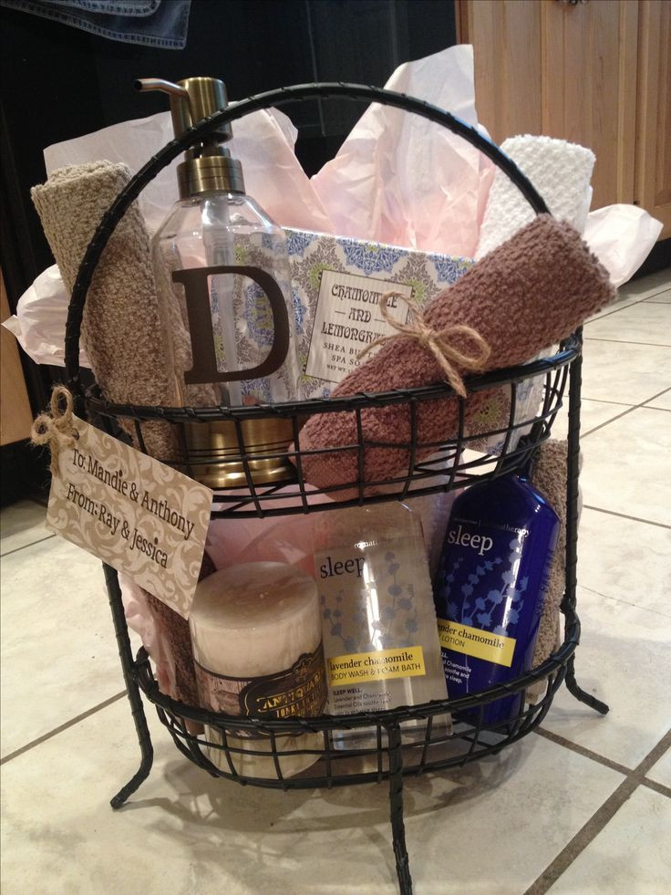 DIY Wedding Gift Basket
 DIY t basket I made this for a wedding shower t