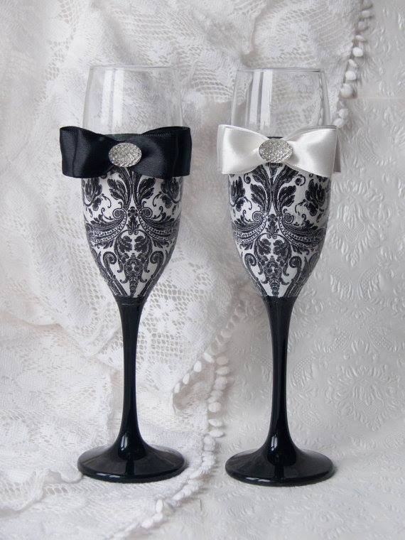 DIY Wedding Glasses
 DIY Wedding Champagne Glasses Ideas