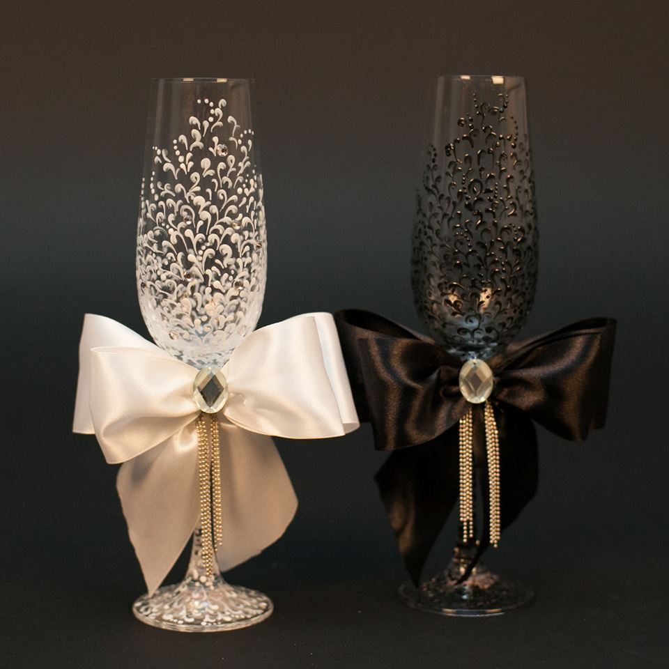 DIY Wedding Glasses
 DIY Wedding Champagne Glasses Ideas