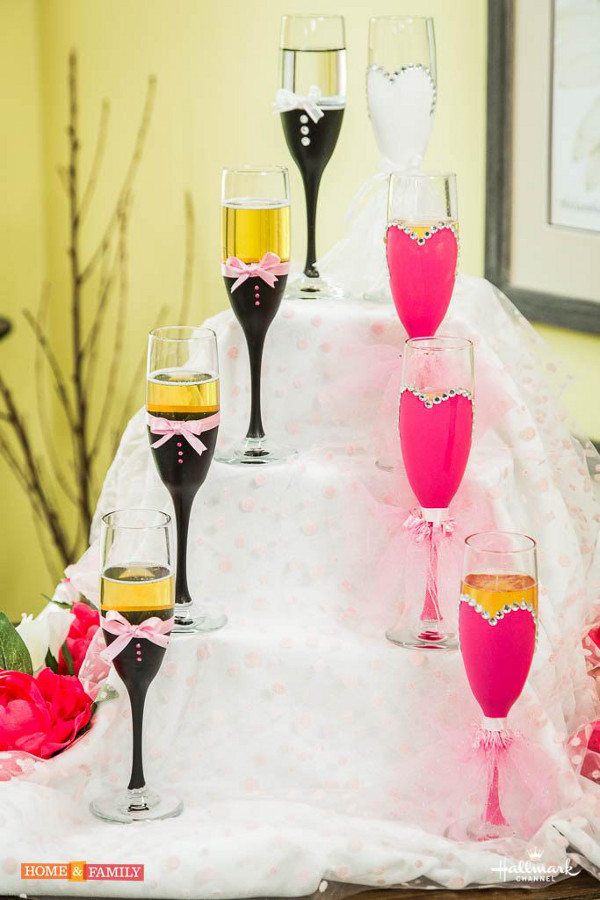 DIY Wedding Glasses
 How to Make DIY Decorative Wedding Champagne Flutes