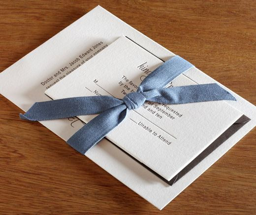 DIY Wedding Invitation Belly Band
 Canvas ribbon belly band for wedding invitation suites