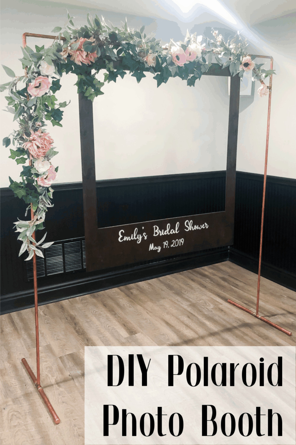 DIY Wedding Photobooth
 DIY Oversized Polaroid Booth