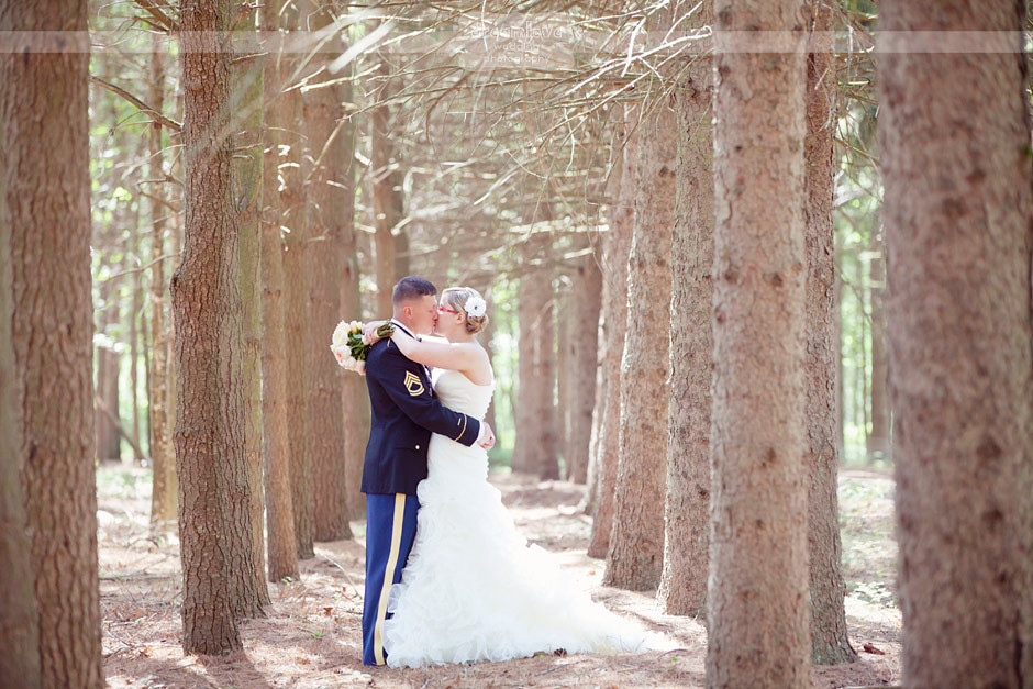 DIY Wedding Photography
 Rustic DIY Wedding graphy at Whispering Pines in