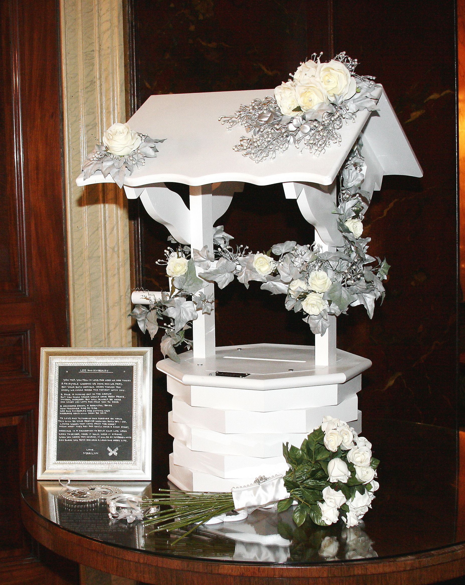 DIY Wedding Wishing Well
 this is good